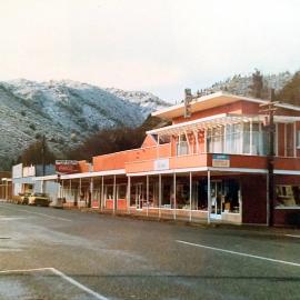 Trumans now Lantern Court Motel, Reefton, ca late 1970's.