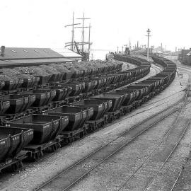 Coal train at Westport wharf, 1912