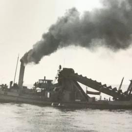 Dredge on Grey River