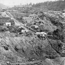 The elevators, Ross United Goldmine.ca. 1880s