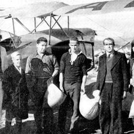 Foxmoth on Kongahu Beach, Karamea, ready to leave with 400 lb of whitebait. 1935.