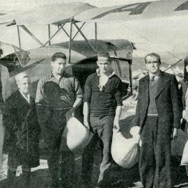 Foxmoth on Kongahu Beach, Karamea, ready to leave with 400 lb of whitebait. 1935.