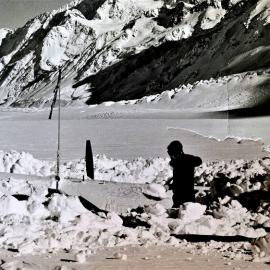 A ski plane suffered engine failure on the Tasman glacier,July 1975.