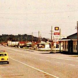 Hari Hari main street