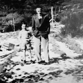 William Trotter along side  Fred D'Ath at Red House Denniston .1950's