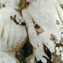 Possibly  Nana Beatrice (Maude) Goodman formerly Hunt nee Gardiner and her twin