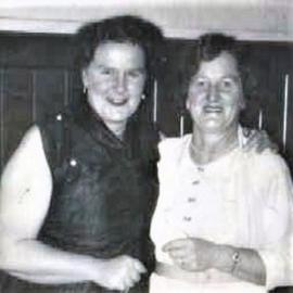 Valerie Forbes with Molly Muir and warpaint, Blackball 1953