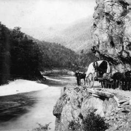 Covered Wagon on the Buller Gorge Road.1910.