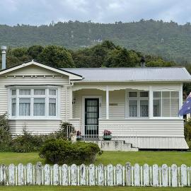 Runanga house