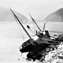 Wallace Wreck, Greymouth.1885.