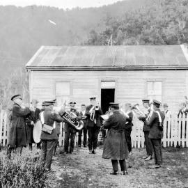 Mosely's house in Corbyvale, between Karamea and Mohikinui - with a visiting band.1920s