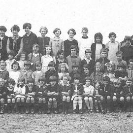 Waiuta School.ca.1920`s.