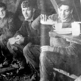 Smoko time at Kopara mill, 1956