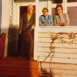 Dolly Johnson and family - album.