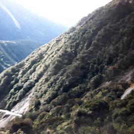 Arthurs Pass during the viaduct construction  phase.ca.1998.  - ALBUM -