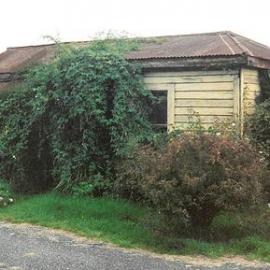 Old house , Ross.1993.