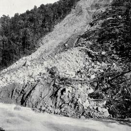 Landslide at Lyell - 1000 ft in length and 300 feet in breadth.1905.