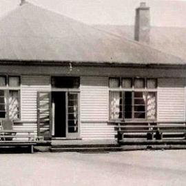 Seaview Hospital Nurses.ca.1950`s.  - ALBUM -