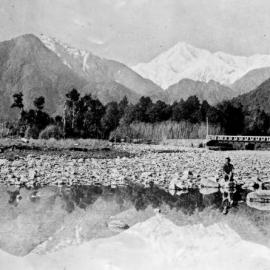 Waiho flat, south side. Mt Elie de Beaumont in the background above the Callery. 