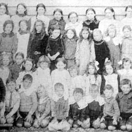 Sacred Heart ,Cobden.1911.