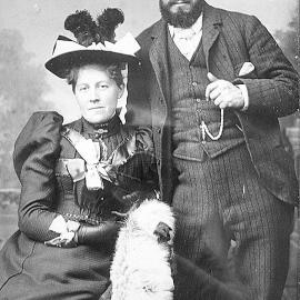 Jimmy and Eva Donovan - on their wedding day,1895  and in their later years, 1954.