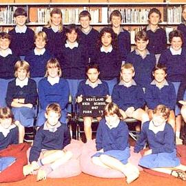Westland High School, Form 1 Y .1987.