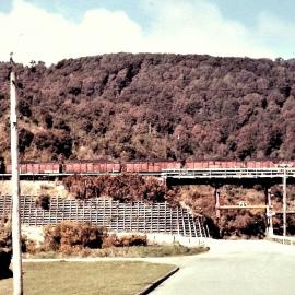 Coal wagons below the Rewanui Incline passing Dunollie hotel. Closed down in 1985.