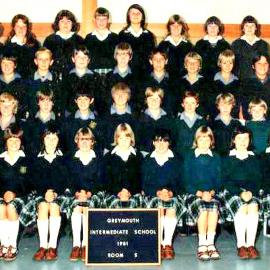 Greymouth Intermediate School - Room 5 .1981.