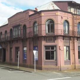 Royal Hotel, Mawhera Quay, Greymouth.
