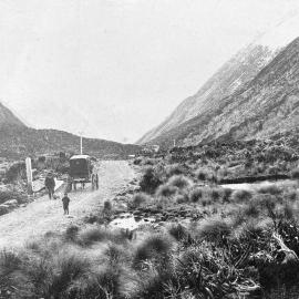 Dividing peg and stagecoach at Arthurs Pass