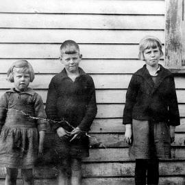 Kathleen, Bill and Hazel Lucas, Kotuku.
