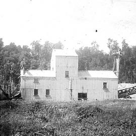 Old Stafford dredge.1938.
