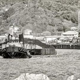 ALBUM -  Sea Tow 17 -  Port of Greymouth.1997.