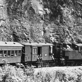 Coming down from Rewanui.