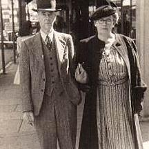 Frederick Arthur William Collis 1883 - 1959 and wife Grace Victoria Jane Magee 1888 - 1968 Reefton.