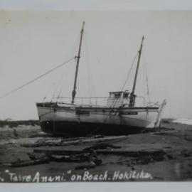 Taire Anani on beach, Hokitika
