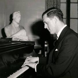 Maurice Till, Classical pianist - Played Coxon Hall, Grey High School , 1960's.