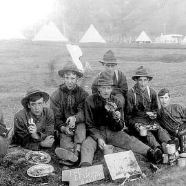 The 'Denniston Boys' prior to departure.WW1.