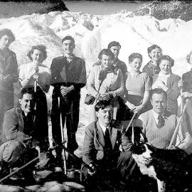 Joy Camage/Manera 2nd on left - on Franz or Fox Glacier.