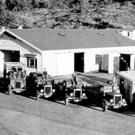 NZR Road Services, Hari Hari.ca.1943.