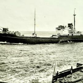 KOKIRI  - Crossing the Bar, Greymouth .1961.