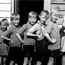 ALBUM - Bereavement card for Gwenyth Inwood, who died in 1933 at just five years of age.