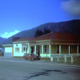 Whataroa hotel 1974, Kevin Hannah proprietor.
