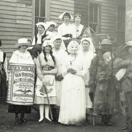 Dorothy Broad (1889-1976) wearing a fur coat, and her sister Frances, Greymouth.1914 -1918.