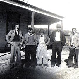 Jim O`Neal,Noel Nestor,Bill Brereton ,Paddy Brereton and Norm Butcher outside Te Kinga Hotel.1940`s.