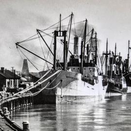 MATTHEW FLINDERS boat at Port Of Greymouth *PORT OF SUBMISSION*