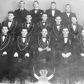 Not sure what this group is - anyone got ideas?