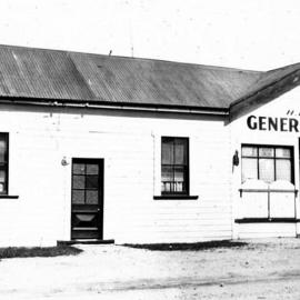 H. Leggoe's store, Ikamatua.1936.