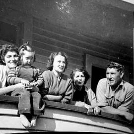 Davy Closs,Granny Janet Closs,Aunty Nina,Aunty Jean .