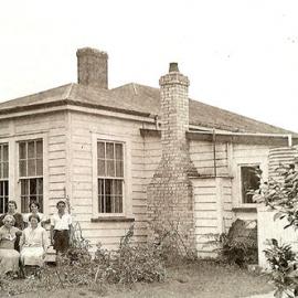 ALBUM -  Diggs family who lived in Te Kinga? ca.1920`s.